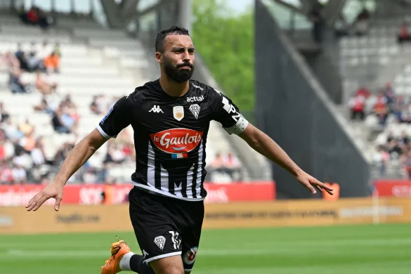 Marseille admirers of Angers’ Himad Abdelli